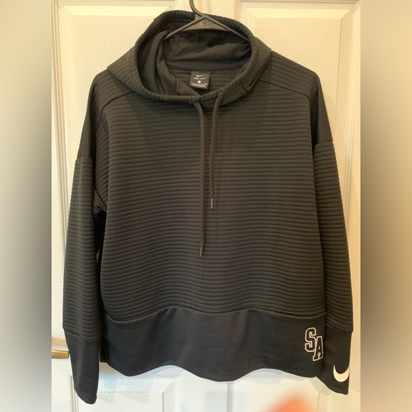 Nike Sweaters - Nike women’s doble fleece hoodie